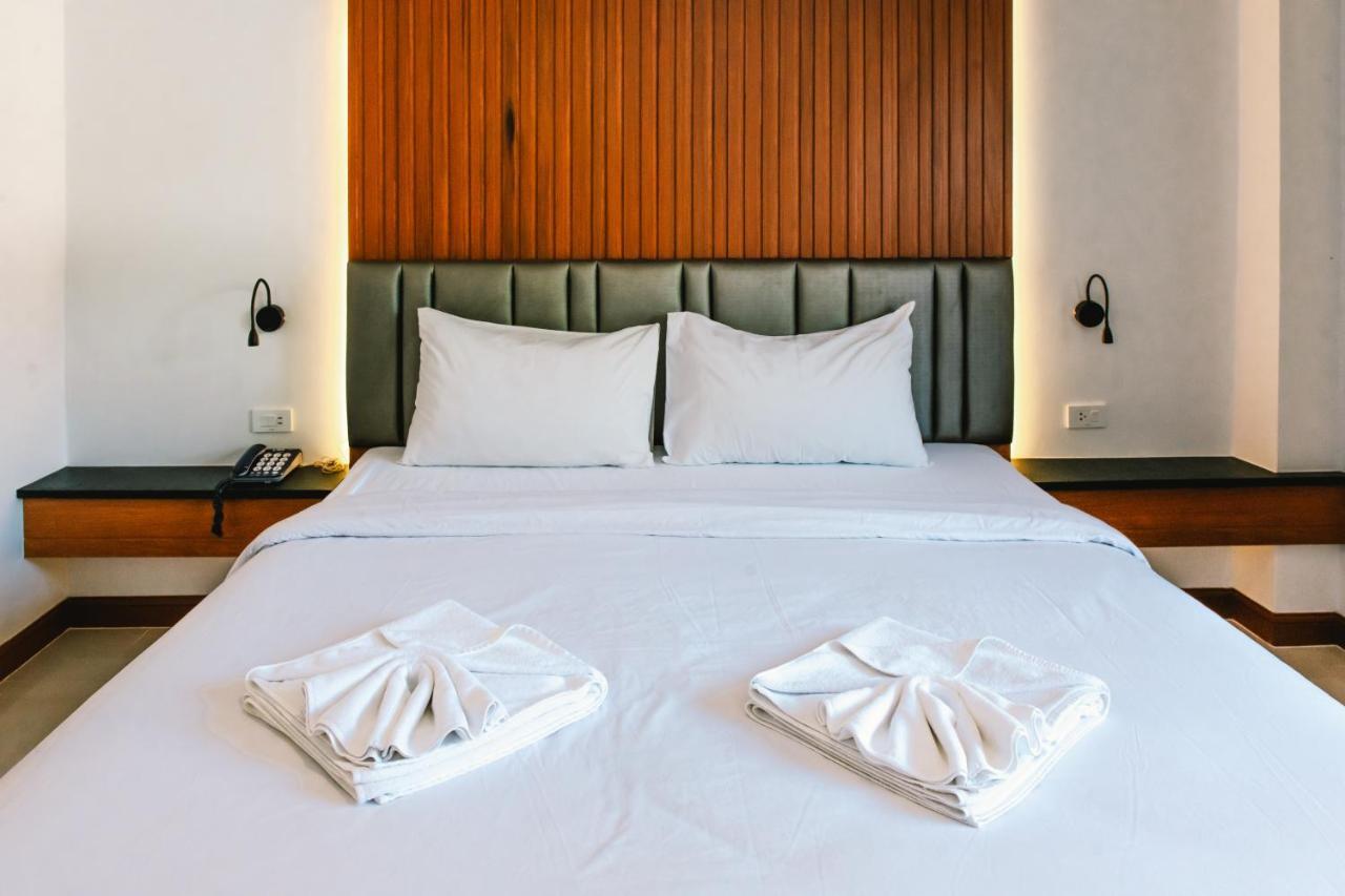President Hotel Udonthani Exterior photo