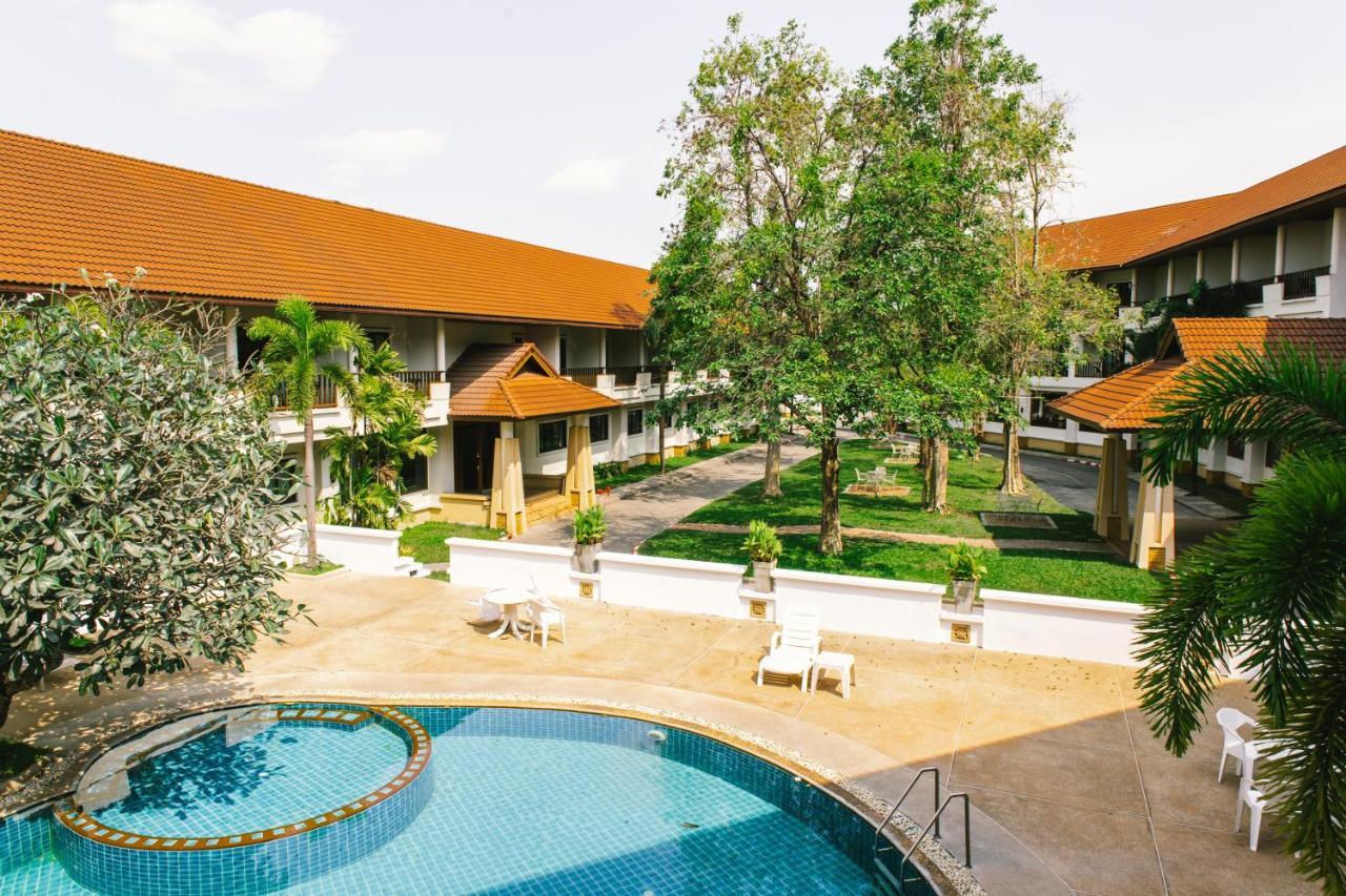President Hotel Udonthani Exterior photo